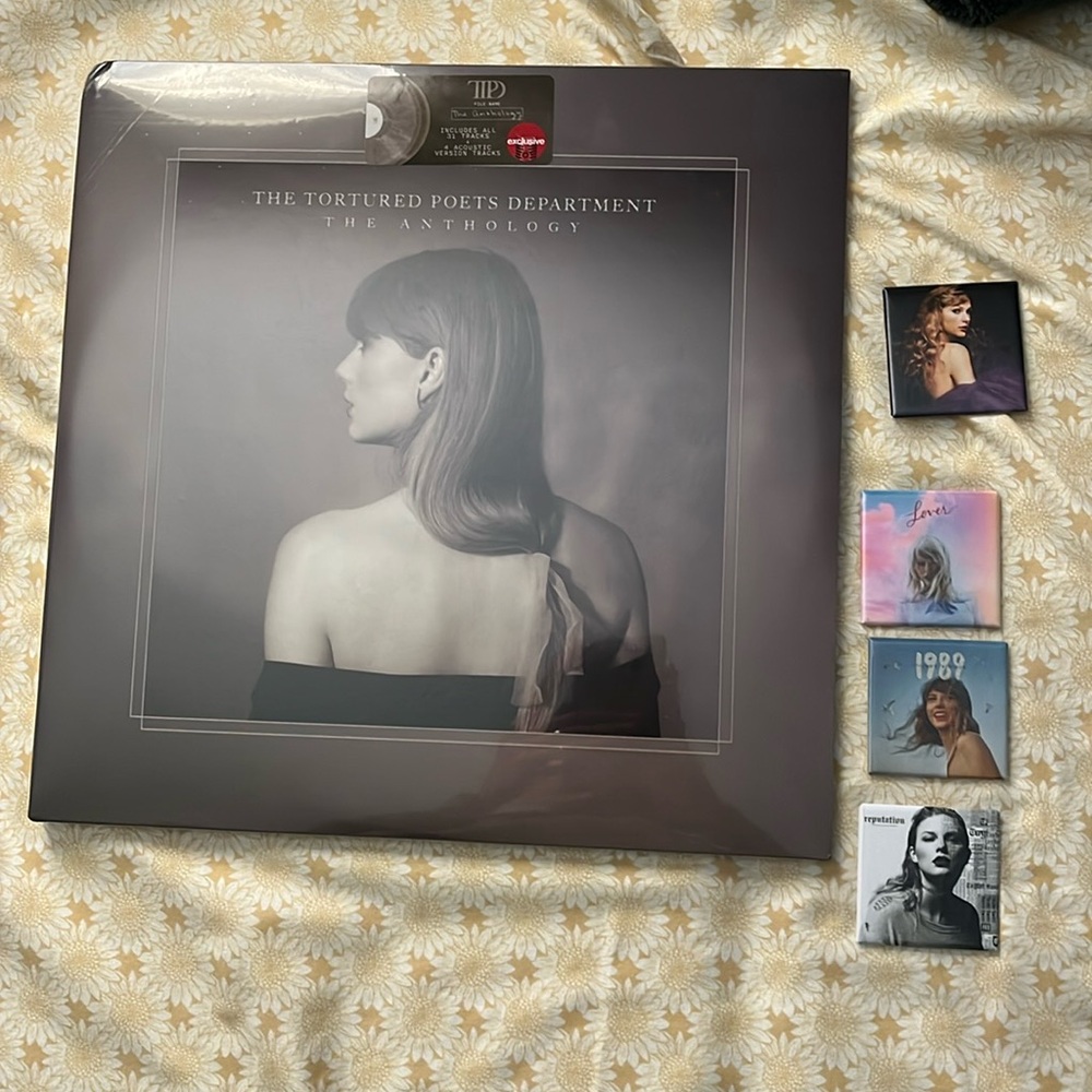 Taylor Swift TTPD vinyl bundle